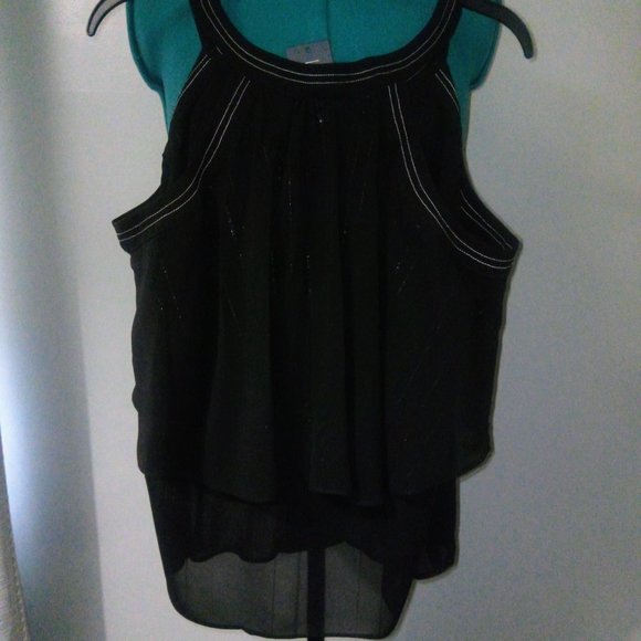 Guess Cherelle Cold-Shoulder Illusion Blouse in Black Sz S - Picture 4 of 9